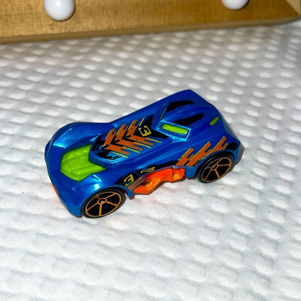 2014 Mattel Hot Wheels RD-03 Cast Model Race Car Blue With Orange And Lime Green
